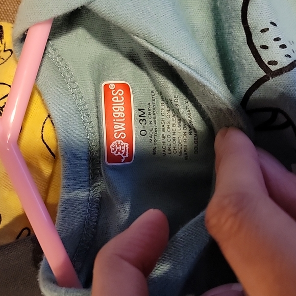 Baby outfit bundle - Picture 3 of 8